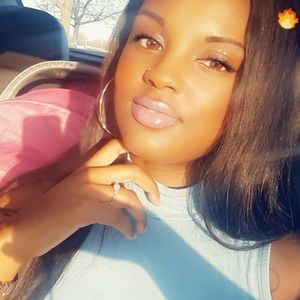 Meet your Posher, Carisha